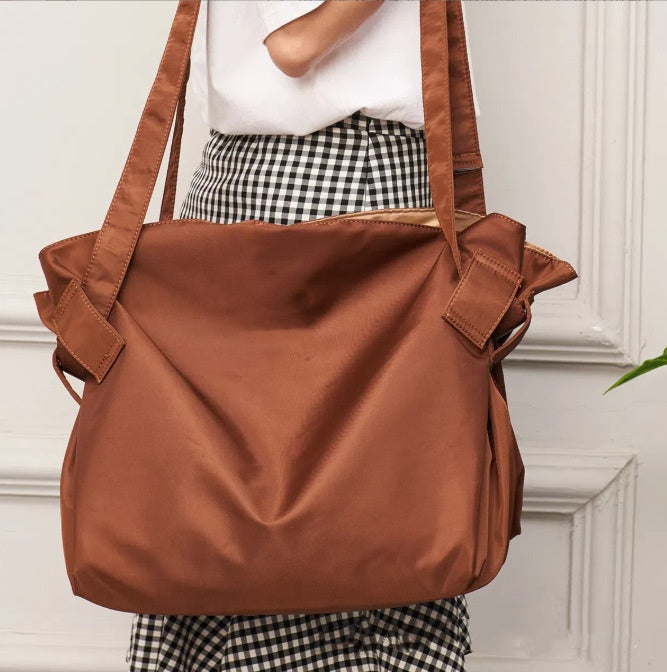 2-in-1 Waterproof Tote Bag and Camping Mat for Women - Light Brown - Shehealth